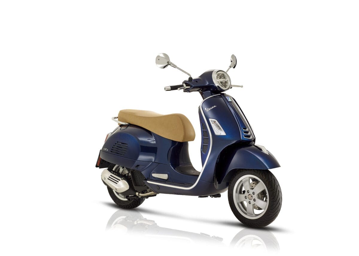 News Vespa Gts Power Style And Technical Updates For