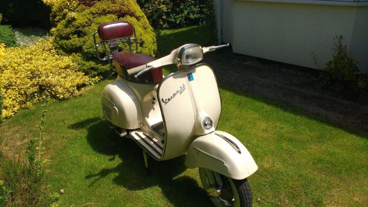 Vespa SS180/200 - Scootering Magazine