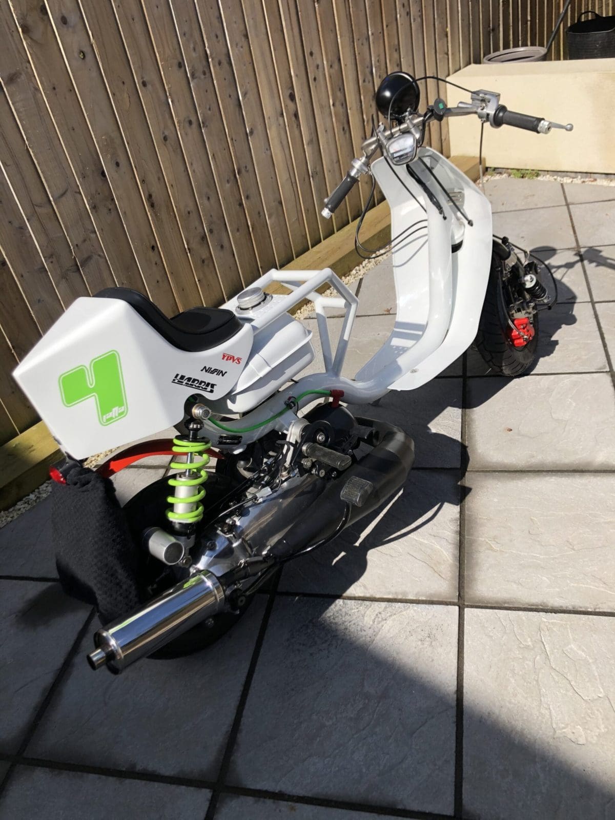 Lambretta cutdown 175cc group 6 racer - Scootering Magazine - Vimarsana News